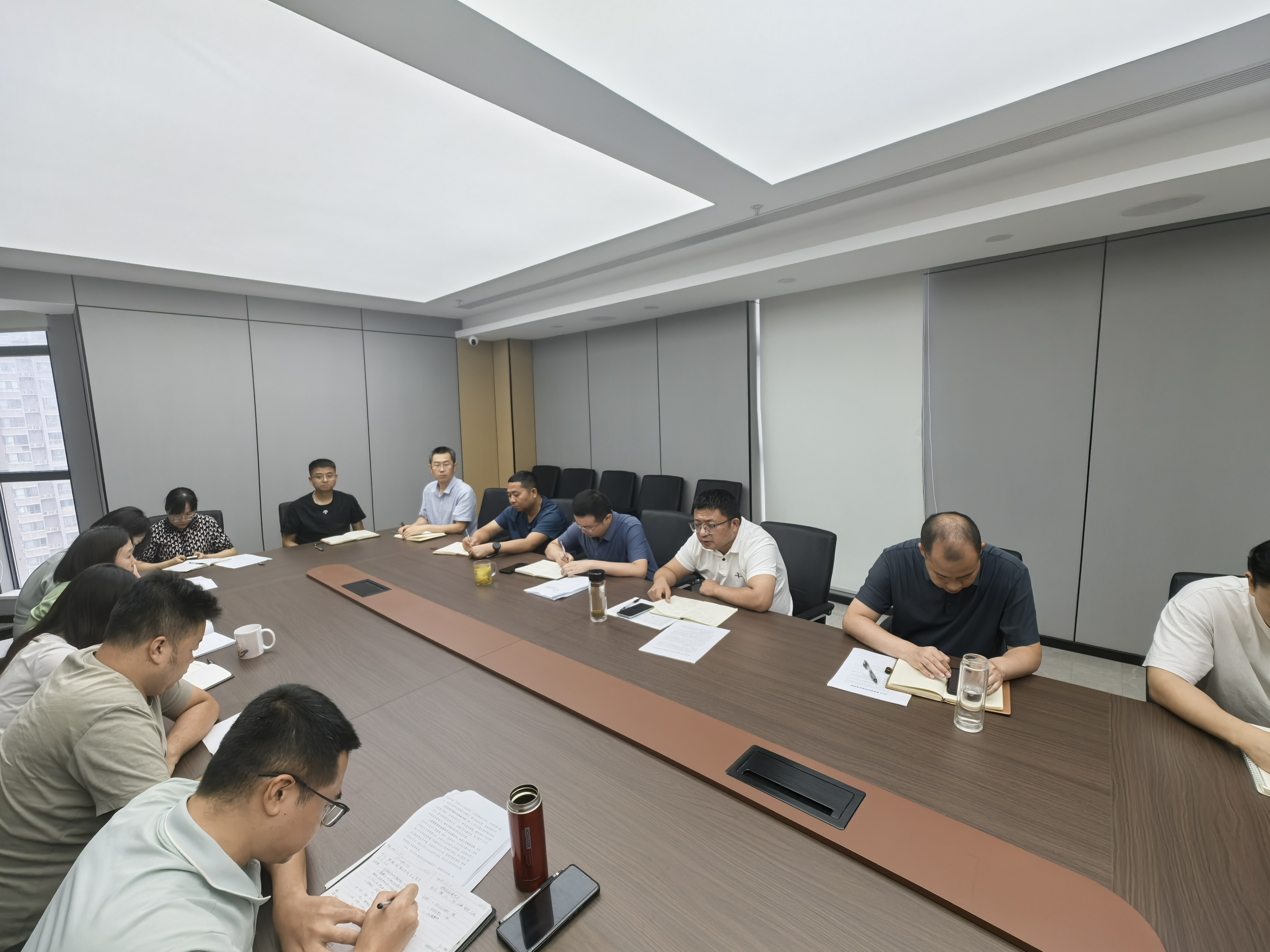 监理公司召开2025年年中工作会